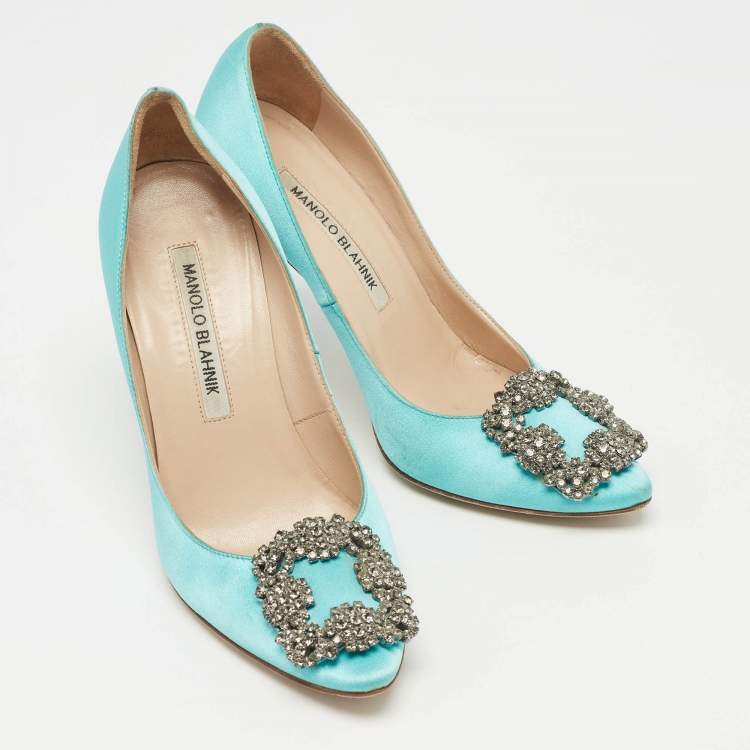 Pre Owned Manolo Blahnik Blue Satin Hangisi Pumps Size 34