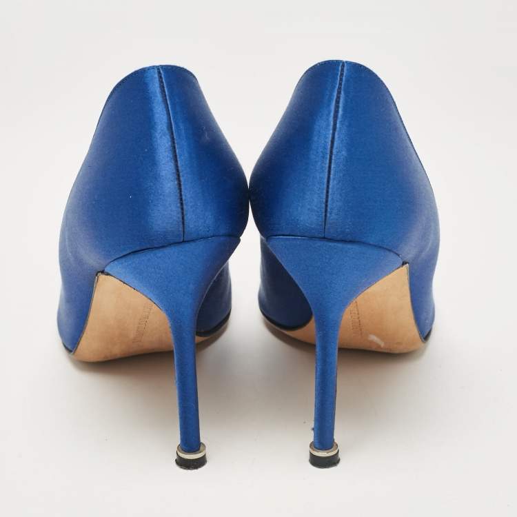 Pre Owned Manolo Blahnik Blue Satin Hangisi Pumps Size 37.5