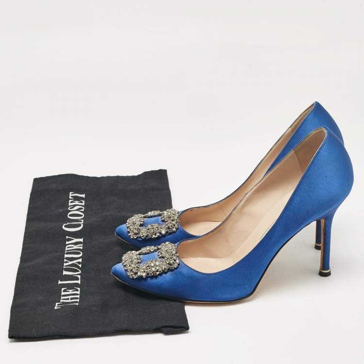 Pre Owned Manolo Blahnik Blue Satin Hangisi Pumps Size 37.5
