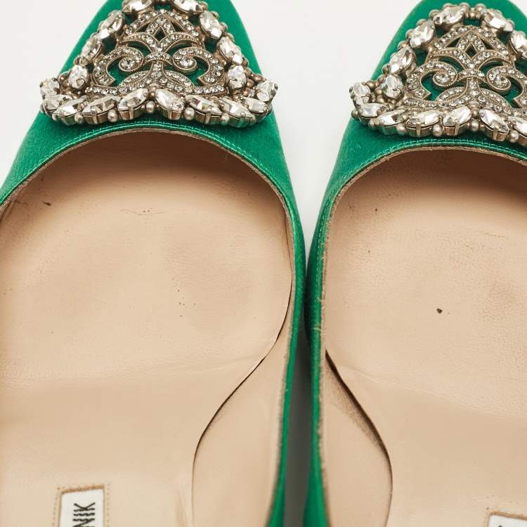 Pre Owned Manolo Blahnik Green Satin Okkaava Crystal Embellished Pumps Size 37.5