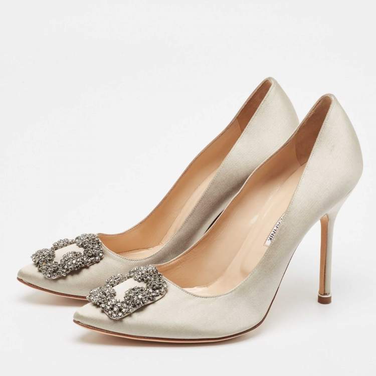 Pre Owned Manolo Blahnik Grey Satin Hangisi Pumps Size 39