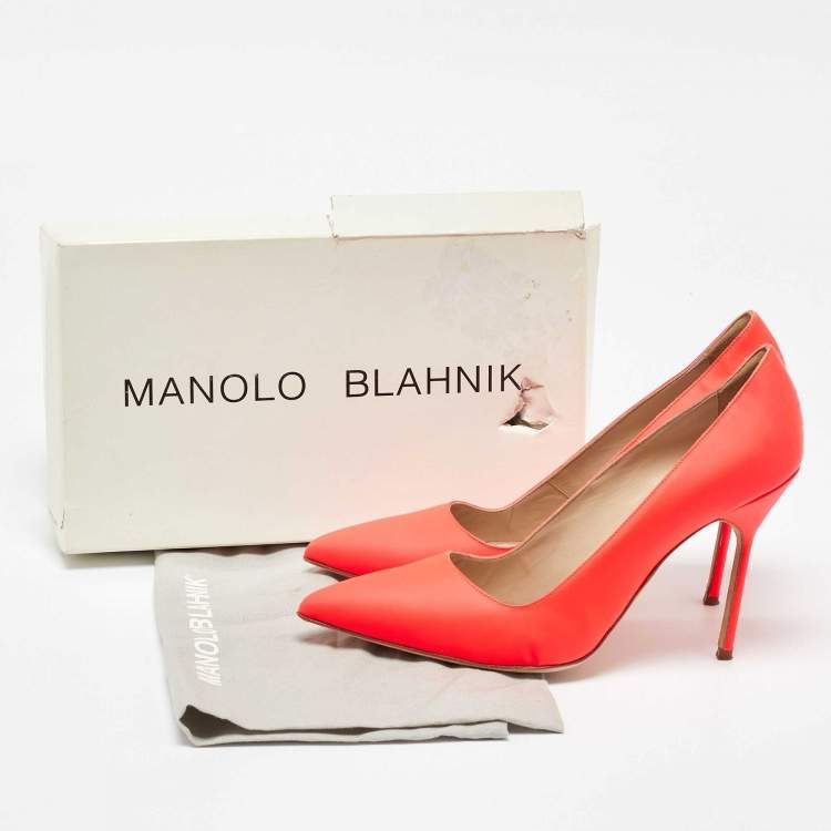 Pre Owned Manolo Blahnik Orange Leather BB Pumps Sze 39