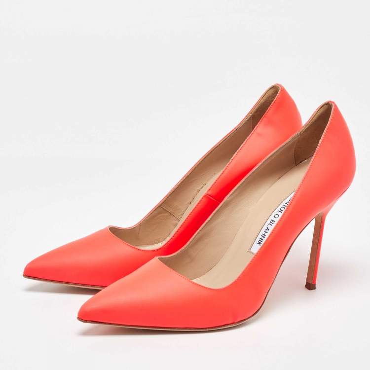 Pre Owned Manolo Blahnik Orange Leather BB Pumps Sze 39