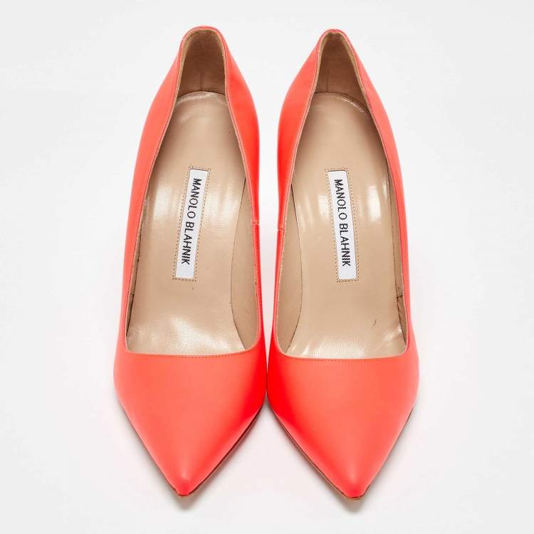 Pre Owned Manolo Blahnik Orange Leather BB Pumps Sze 39