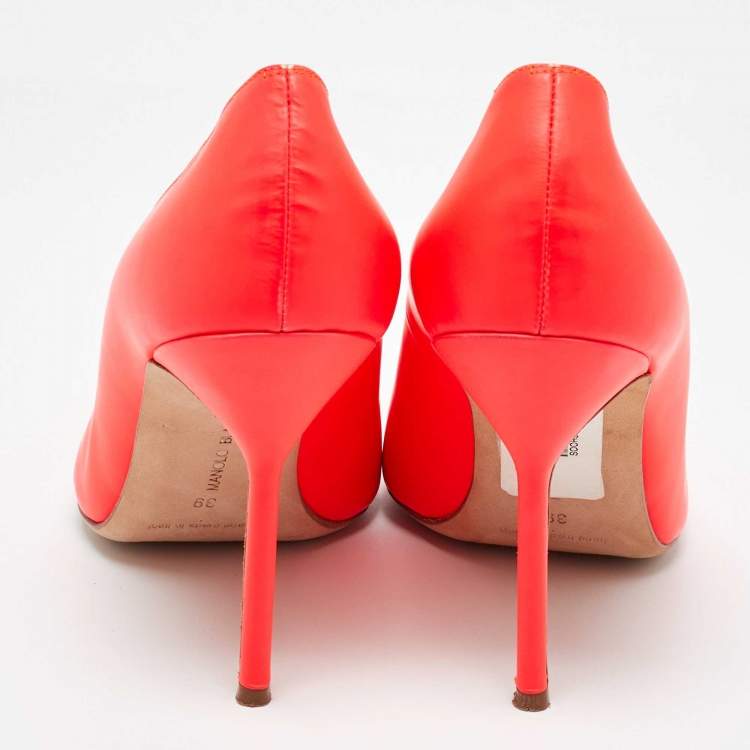 Pre Owned Manolo Blahnik Orange Leather BB Pumps Sze 39