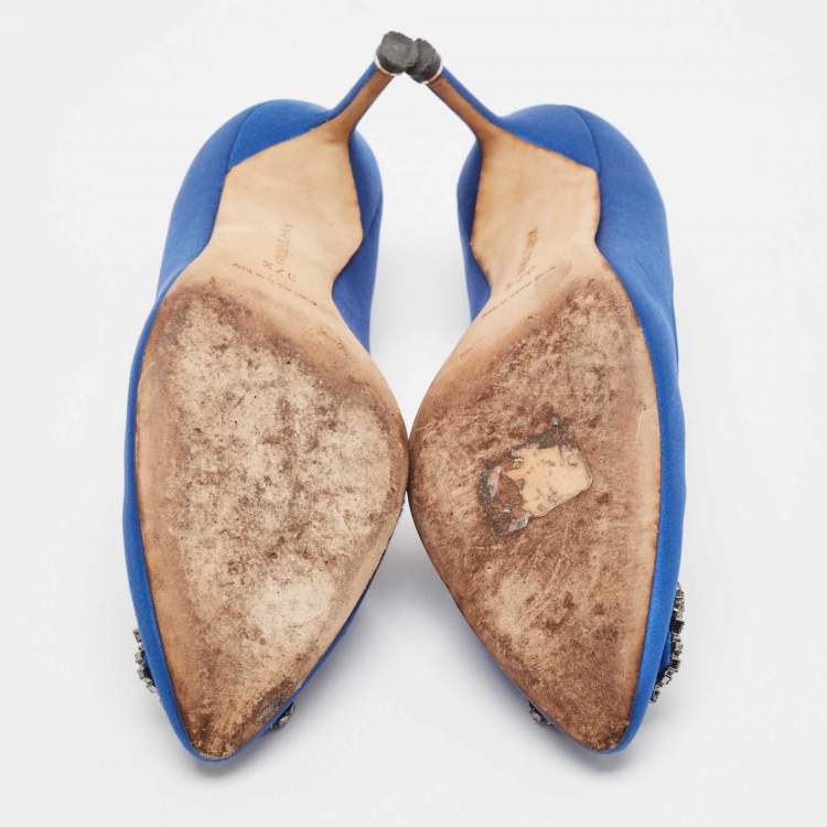 Pre Owned Manolo Blahnik Blue Satin Hangisi Pumps Size 37.5