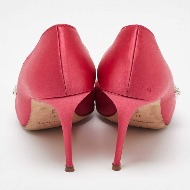 Pre Owned Manolo Blahnik Pink Satin Nadira Pointed Toe Pumps Size 37