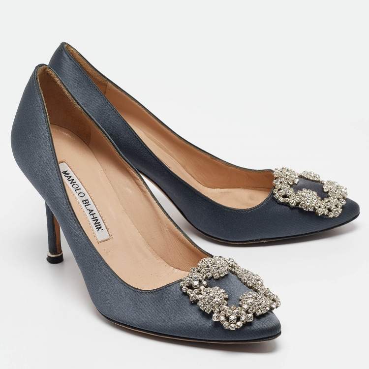 Pre Owned Manolo Blahnik Grey Satin Hangisi Pumps Size 35