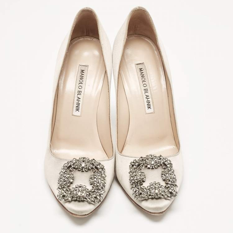 Pre Owned Manolo Blahnik Grey Satin Hangisi Pumps Size 36