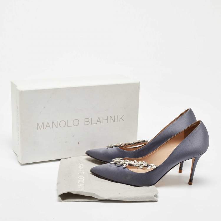 Pre Owned Manolo Blahnik Grey Satin Nadira Pointed Toe Pumps Size 39