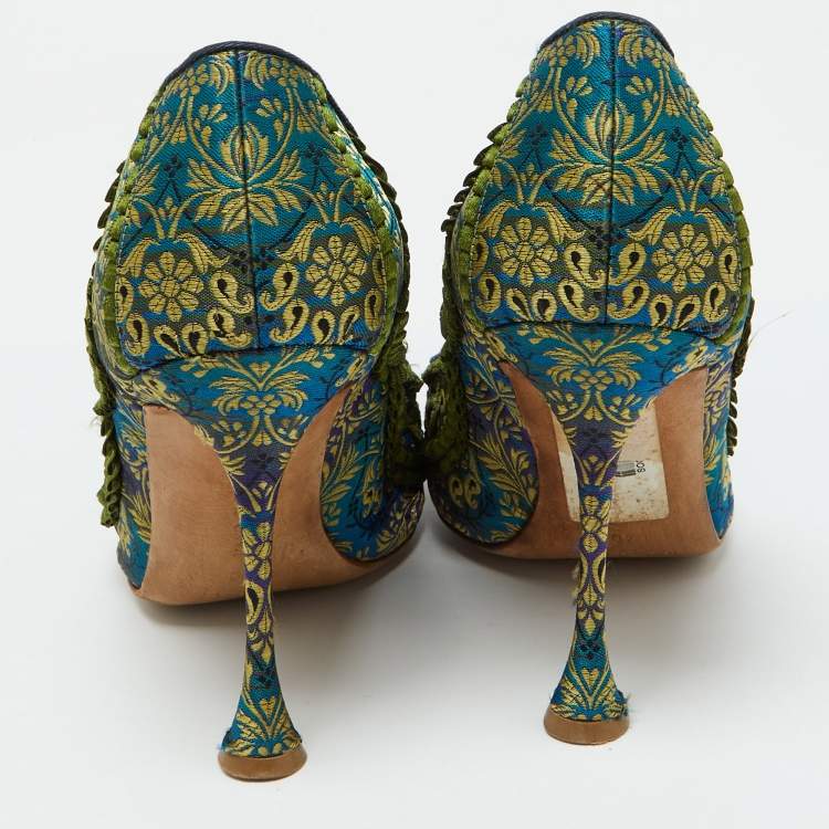 مملوكة مسبقًا Manolo Blahnik Multicolor Brocade Fabric Hangisi Pointed Toe Pumps Size 40