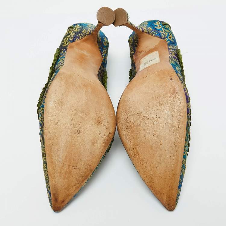 مملوكة مسبقًا Manolo Blahnik Multicolor Brocade Fabric Hangisi Pointed Toe Pumps Size 40