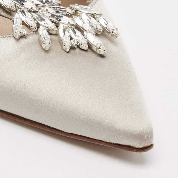 Pre Owned Manolo Blahnik Grey Satin Nadira Crystal Embellished Pointed Toe Pumps Size 38