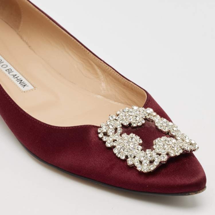 مملوكة مسبقًا Manolo Blahnik Burgundy Satin Hangisi Ballet Flats Size 39