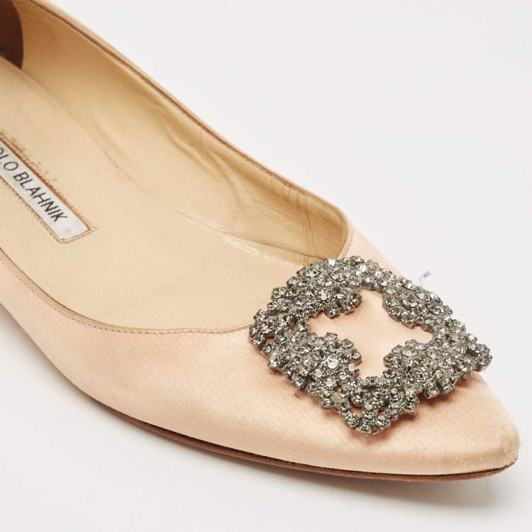 Pre Owned Manolo Blahnik Beige Satin Hangisi Flat Pumps Size 37
