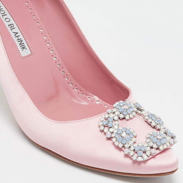 مملوكة مسبقًا Manolo Blahnik Pink Satin Hangisi Pumps Size 37.5 