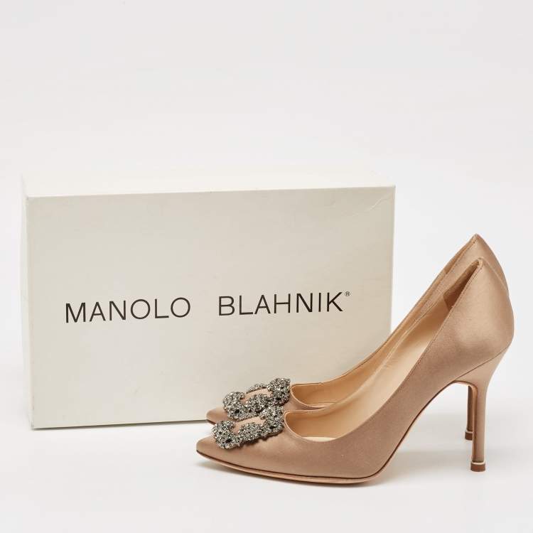 Pre Owned Manolo Blahnik Beige Satin Hangisi Pumps Size 37.5