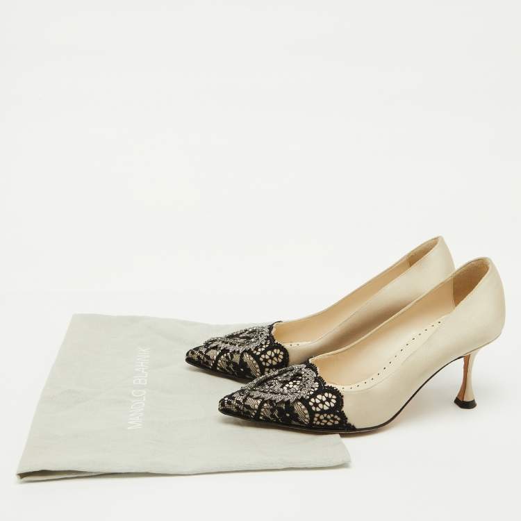 Pre Owned Manolo Blahnik Pearl White/Black Satin and Lace Gerontiushi Pumps Size 36