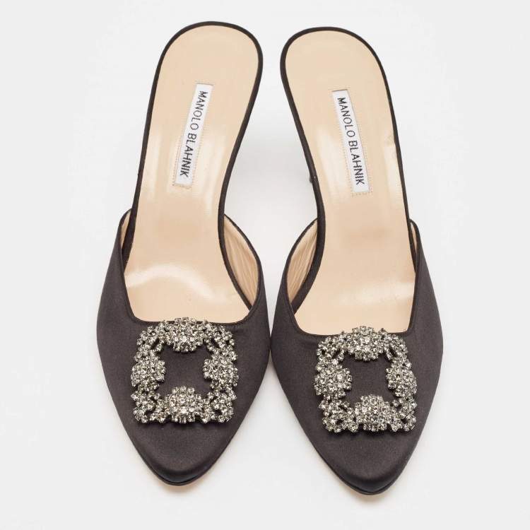Pre Owned Manolo Blahnik Black Satin Hangisi Mules Size 42
