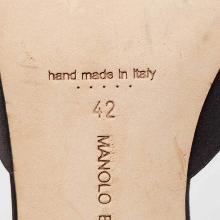 Pre Owned Manolo Blahnik Black Satin Hangisi Mules Size 42