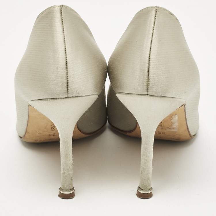 Pre Owned Manolo Blahnik Grey Satin Hangisi Crystal Embellished Pumps Size 36