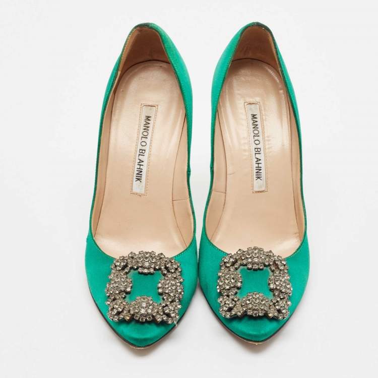 Pre Owned Manolo Blahnik Green Satin Hangisi Crystal Embellished Pumps Size 34.5