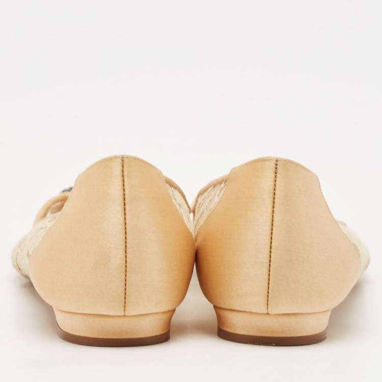 Pre Owned Manolo Blahnik Beige Lace and Satin Hangisi Embellished Ballet Flats Size 36