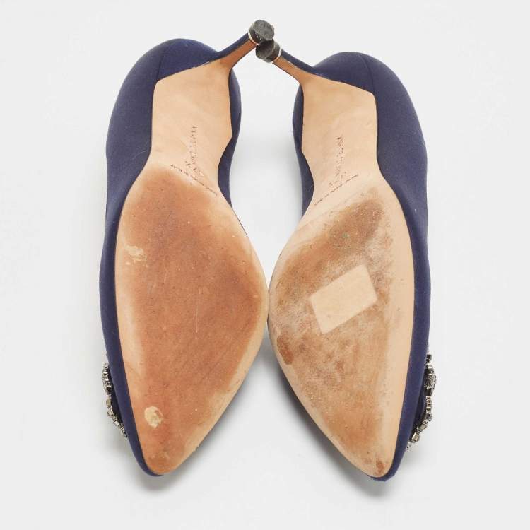 Pre Owned Manolo Blahnik Navy Blue Satin Hangisi Pumps Size 37.5
