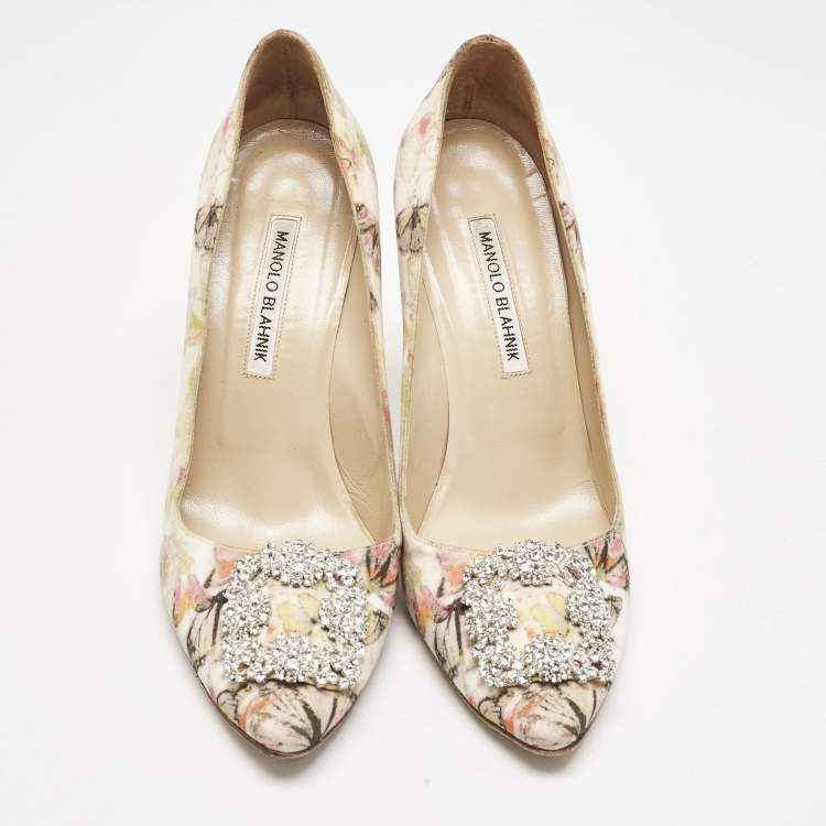 Pre Owned Manolo Blahnik Multicolor Butterfly Print Satin Hangisi Pumps Size 39.5