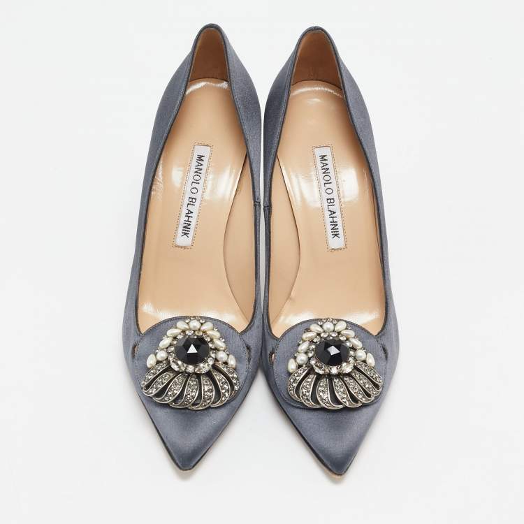 Pre Owned  Manolo Blahnik Grey Satin Okkaava Emerald Pumps Size 36.5