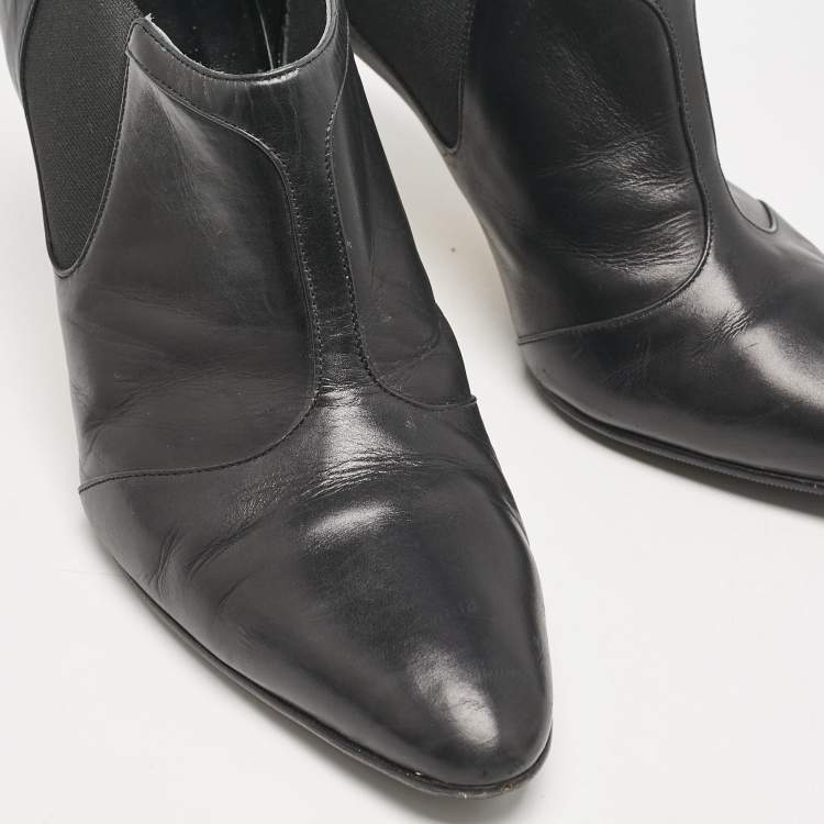 Pre Owned Manolo Blahnik Black Leather Pointed Toe Ankle Length Boots Size 41.5