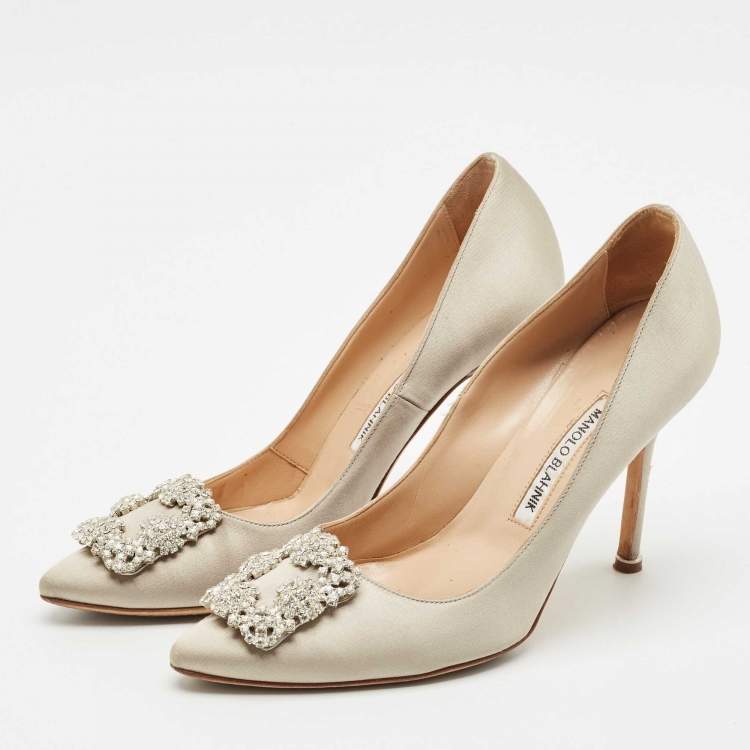 Pre Owned Manolo Blahnik Grey Lurex Fabric Hangisi Pumps Size 38.5