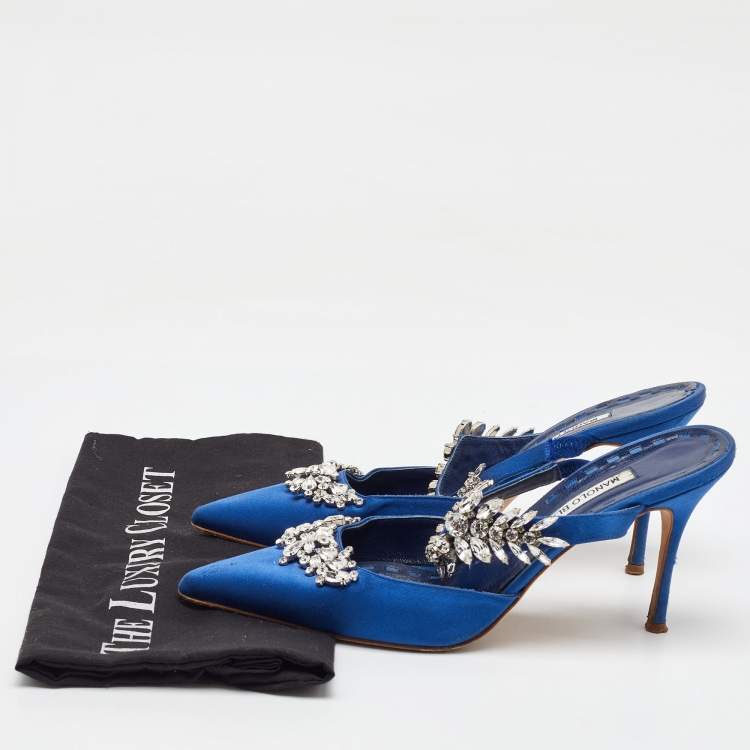 Pre Owned Manolo Blahnik Blue Satin Crystal Embellished Lurum Pointed Toe Mules Size 40