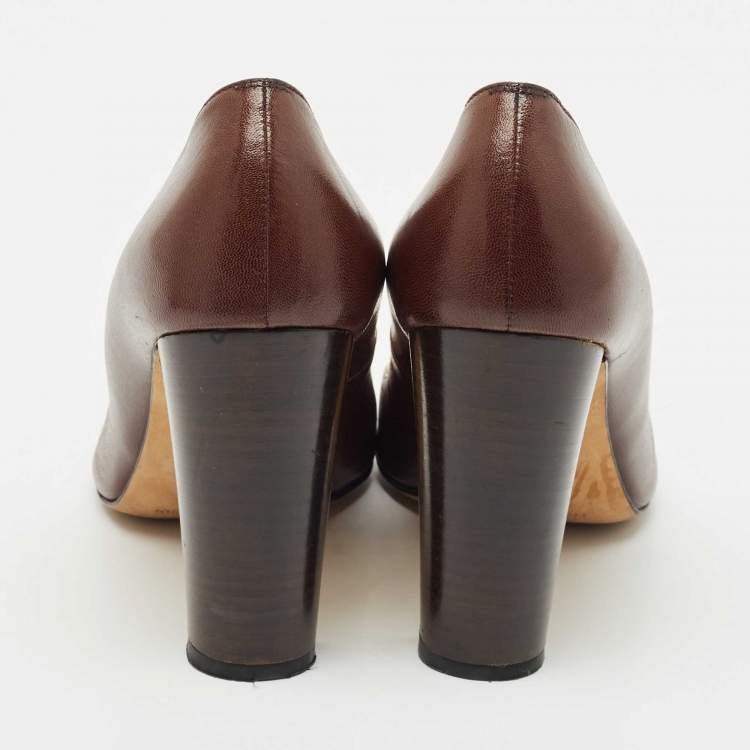 Pre Owned Manolo Blahnik Brown Leather Round Toe Pumps Size 38.5