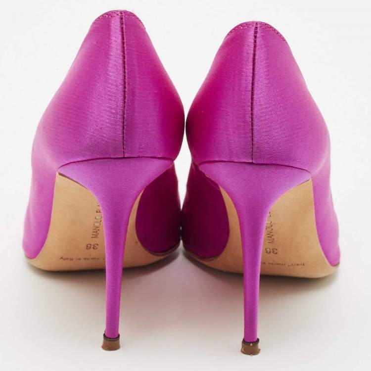 Pre Owned Manolo Blahnik Fuschia Satin Crystal Embellished Borlak Pumps Size 36