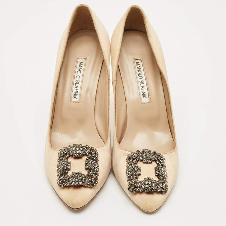 Pre Owned Manolo Blahnik Beige Satin Hangisi Crystal Embellished Pumps Size 41