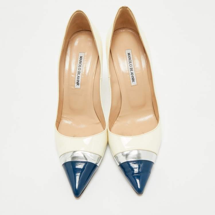 Pre Owned Manolo Blahnik Off White/Navy Blue Patent Leather Pointed Toe Pumps Size 40.5