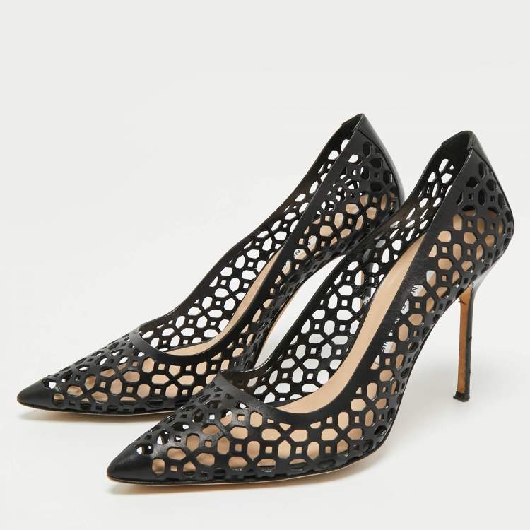 Pre Owned Manolo Blahnik Black Laser Cut Leather Pointed Toe Pumps Size 40