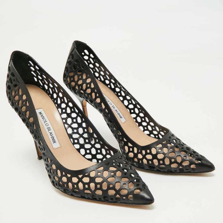 Pre Owned Manolo Blahnik Black Laser Cut Leather Pointed Toe Pumps Size 40