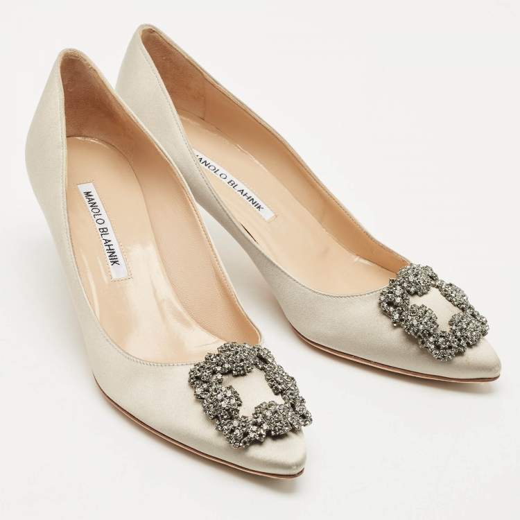 Pre Owned Manolo Blahnik Light Grey Satin Hangisi Crystal Embellished Pumps 37.5