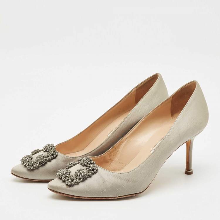 Pre Owned Manolo Blahnik Grey Satin Hangisi Pumps Size 40