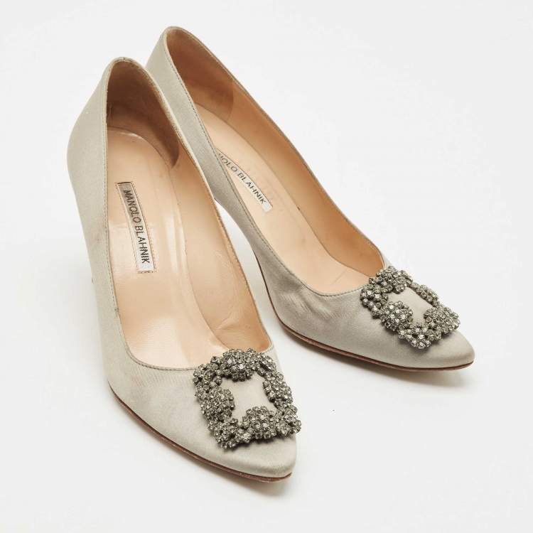 Pre Owned Manolo Blahnik Grey Satin Hangisi Pumps Size 40