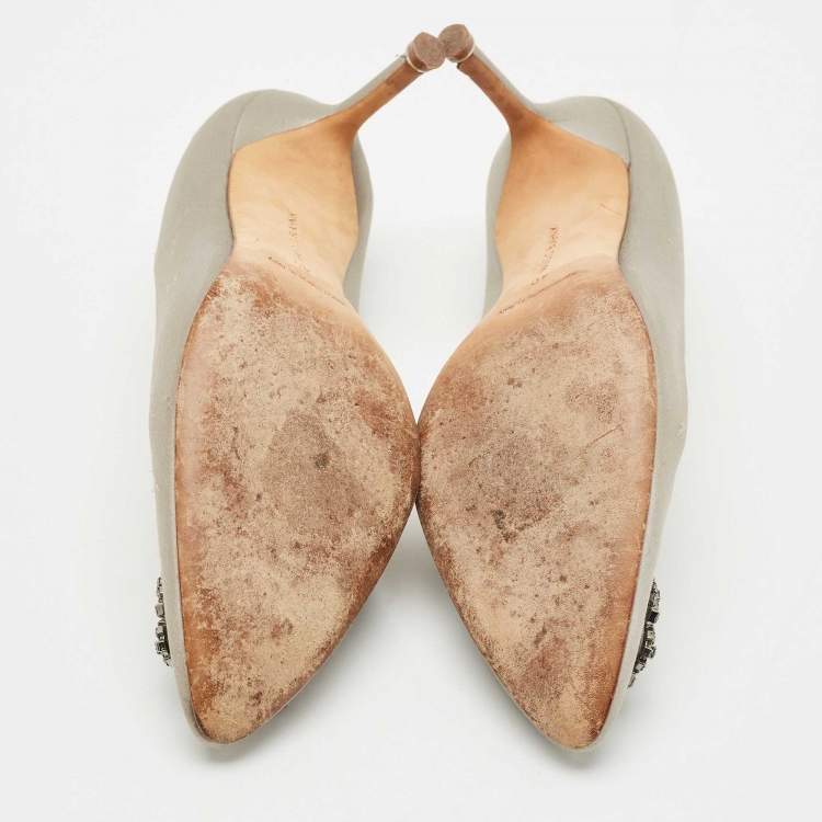 Pre Owned Manolo Blahnik Grey Satin Hangisi Pumps Size 40