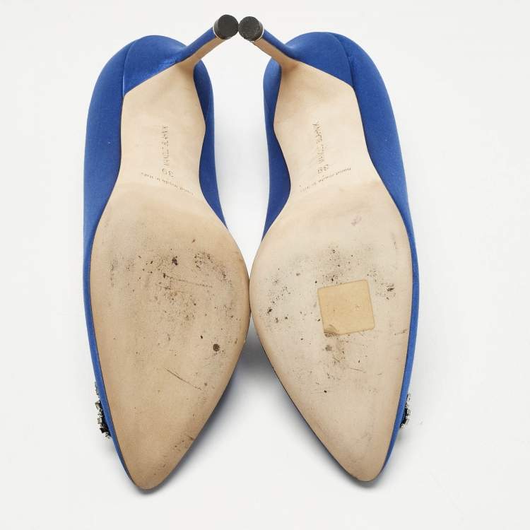 Pre Owned Manolo Blahnik Blue Satin Hangisi Crystal Embellished Pumps Size 39