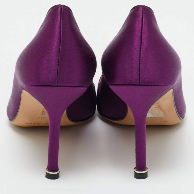 Pre Owned Manolo Blahnik Purple Satin Hangisi Crystal Embellished Pumps Size 37