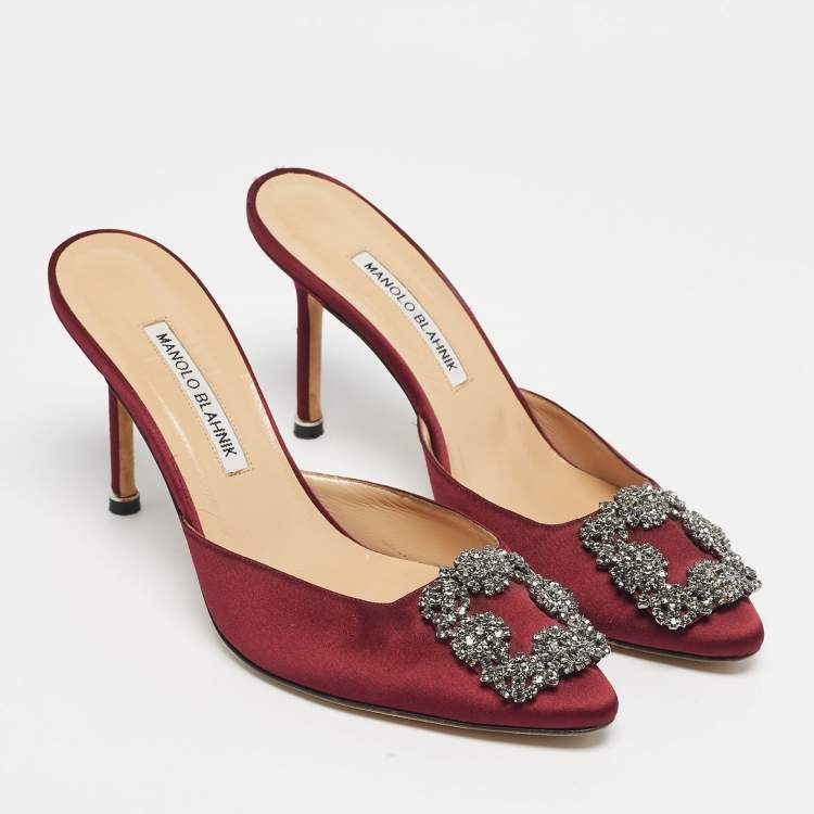 Pre Owned Manolo Blahnik Burgundy Satin Hangisi Mules Size 38.5