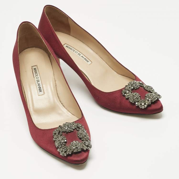 Pre Owned Manolo Blahnik Burgundy Satin Hangisi Pumps Size 40