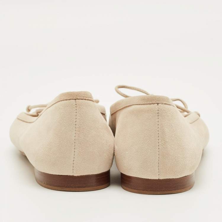 Pre Owned Manolo Blahnik Beige Suede Veralli Bow Detailed Ballet Flats Size 38