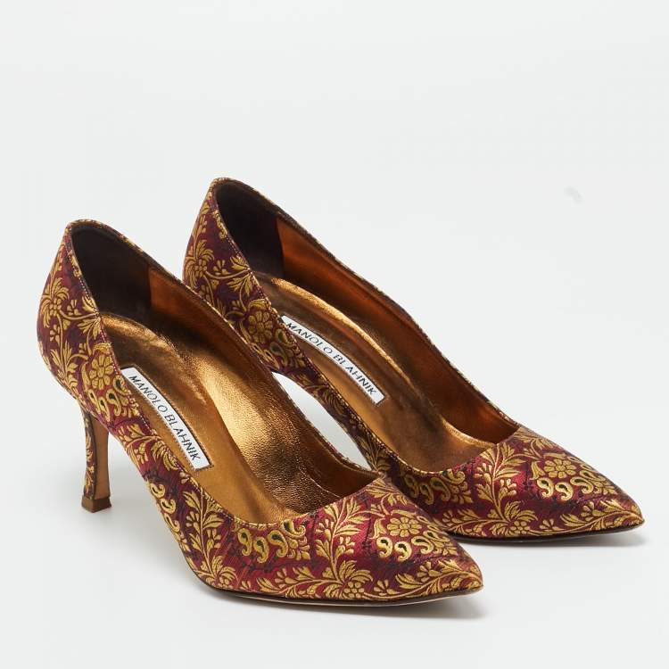 Pre Owned Manolo Blahnik  Multicolor Brocade Fabric BB Pointed Toe Pumps Size 36