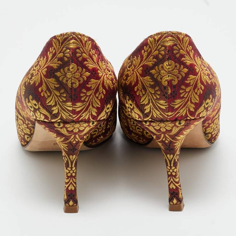 Pre Owned Manolo Blahnik  Multicolor Brocade Fabric BB Pointed Toe Pumps Size 36